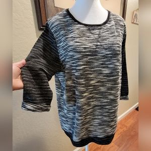 % H&M Black & White Sweater - Size L